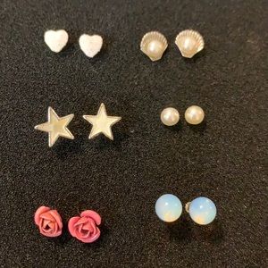 *3 for $10* Lot of earrings